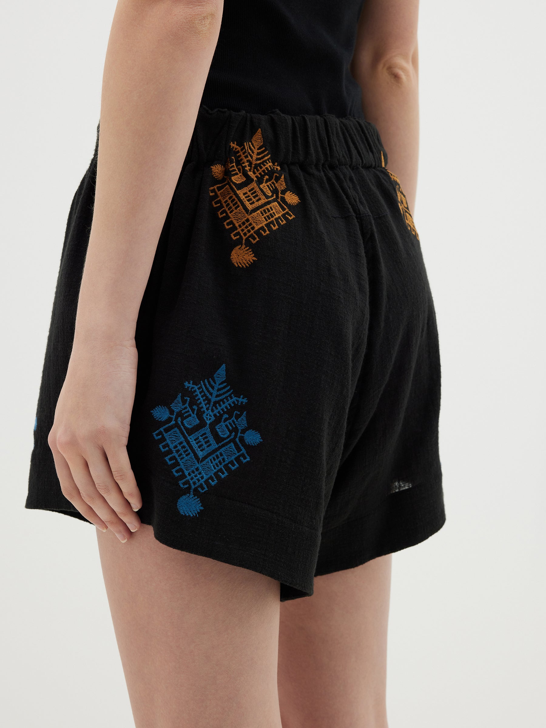 embroidered gauze short