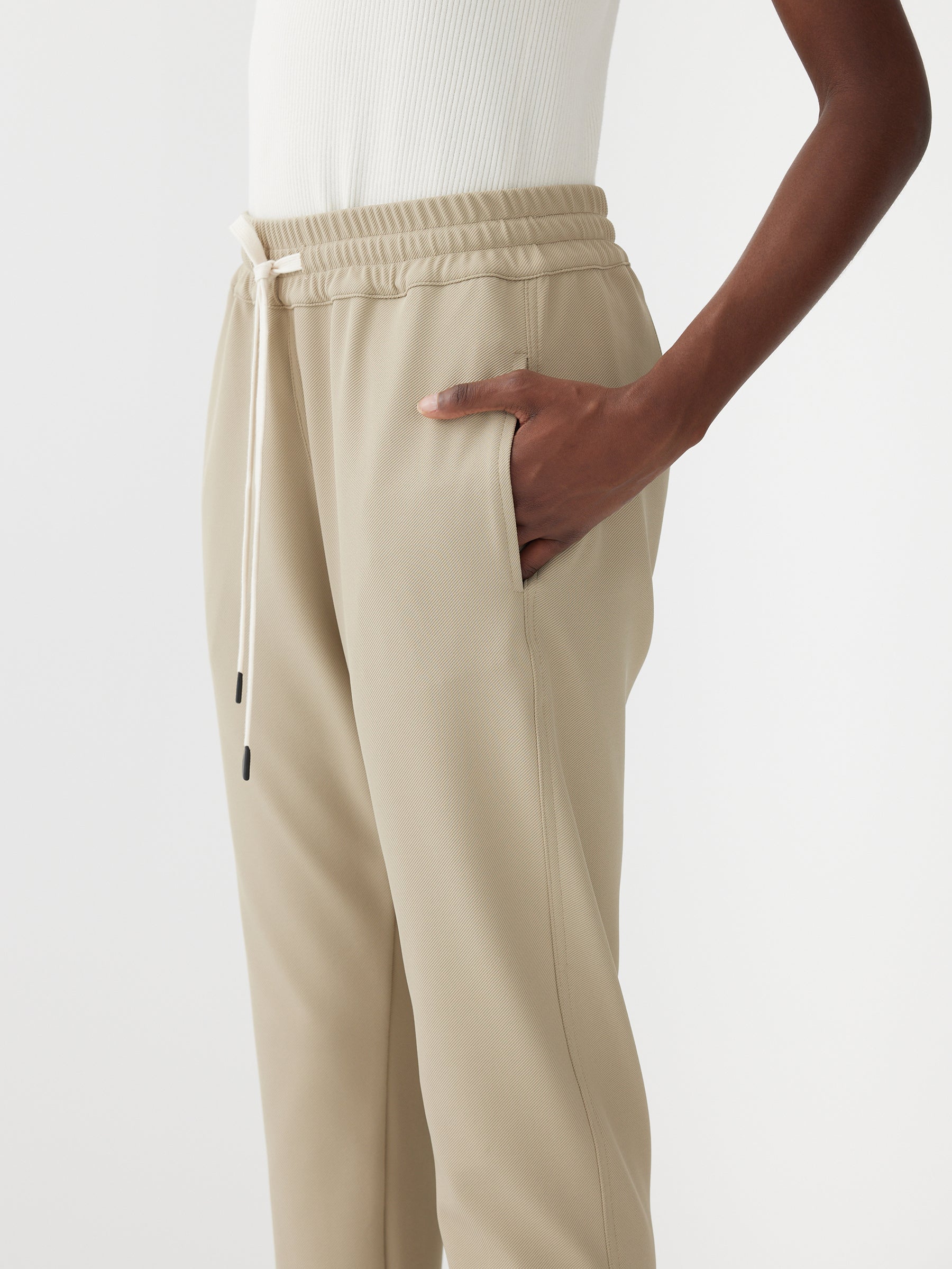 stretch twill tapered pant