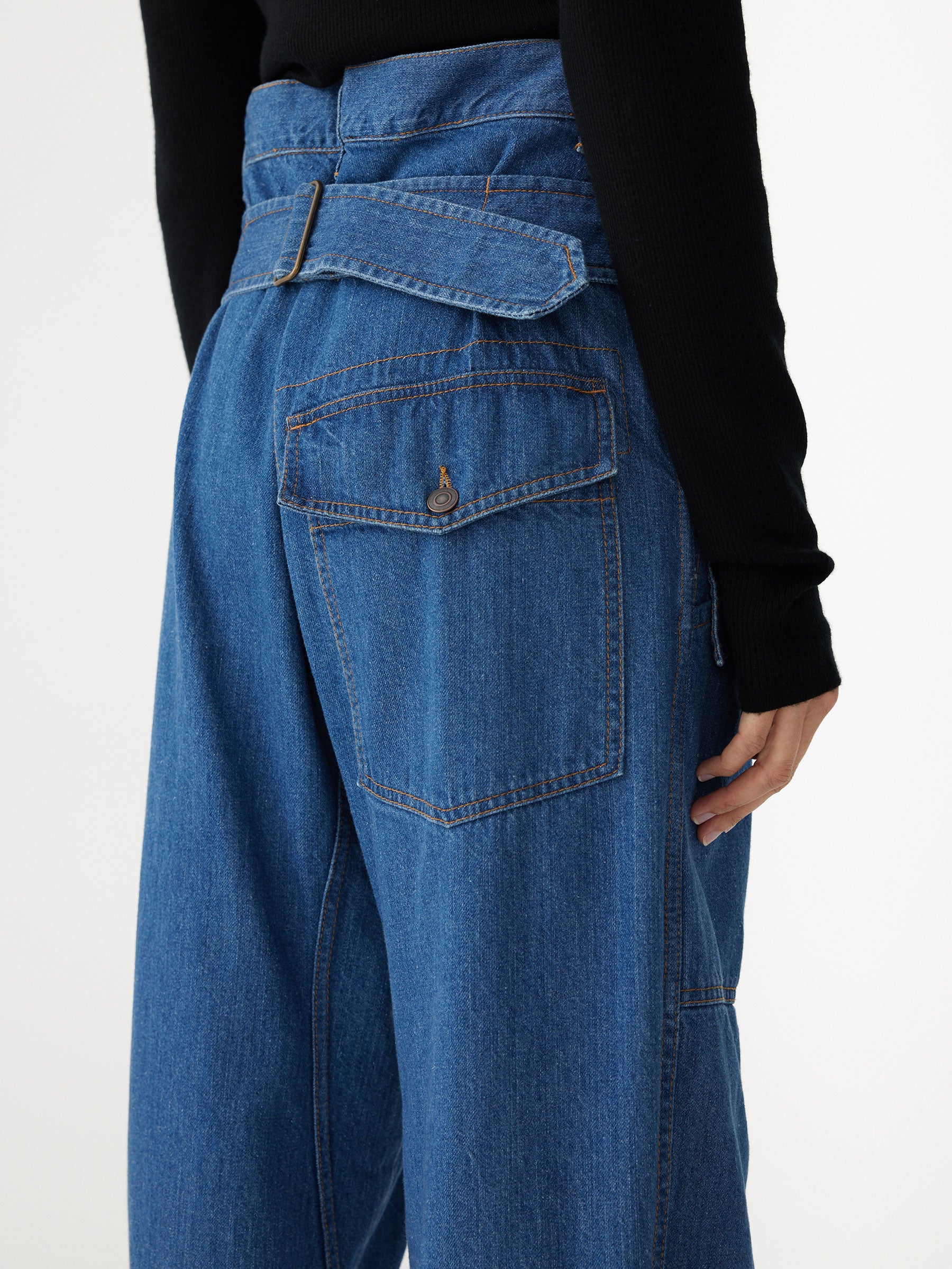 cinched waist jean