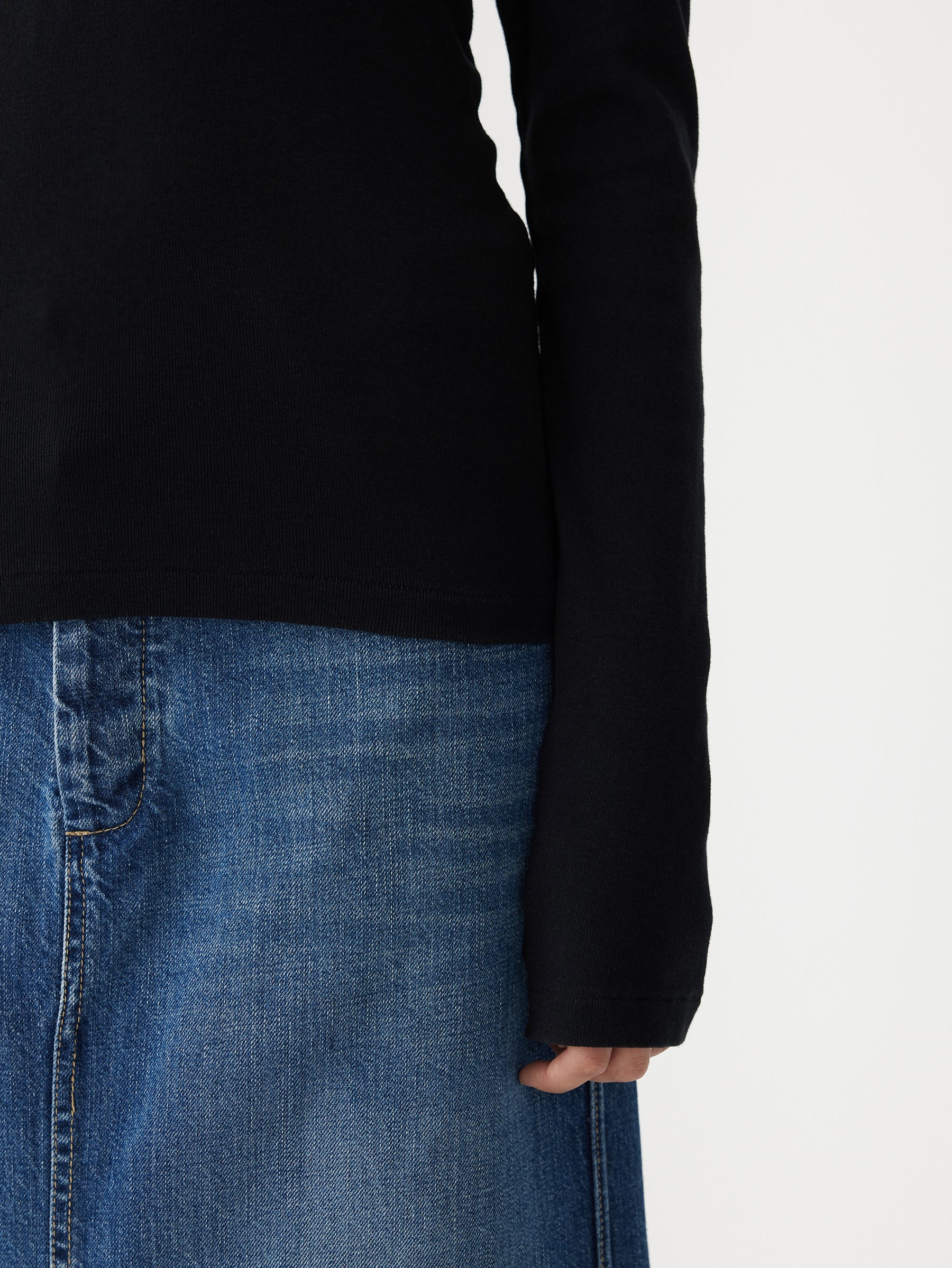 slim rib placket long sleeve t.shirt