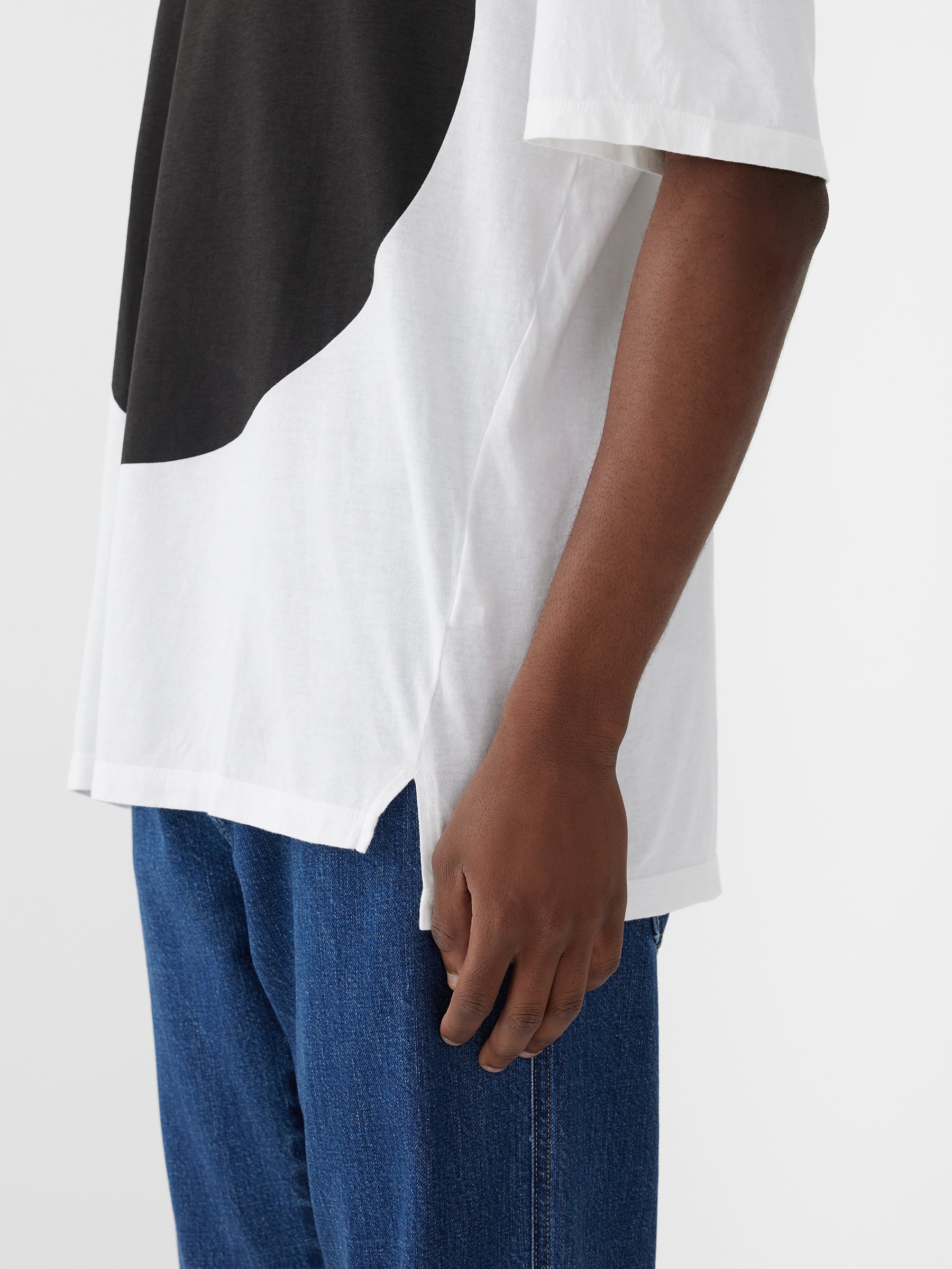 slouch fit dot t.shirt