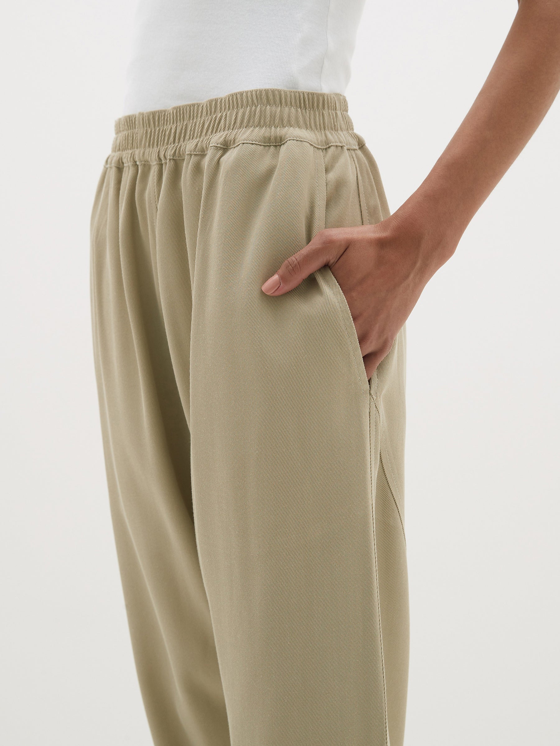 easy drapey travel pant