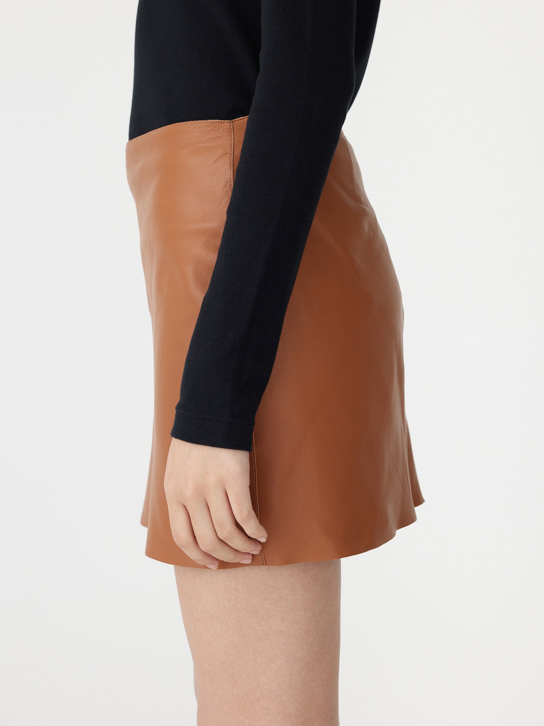 raw detail leather mini skirt