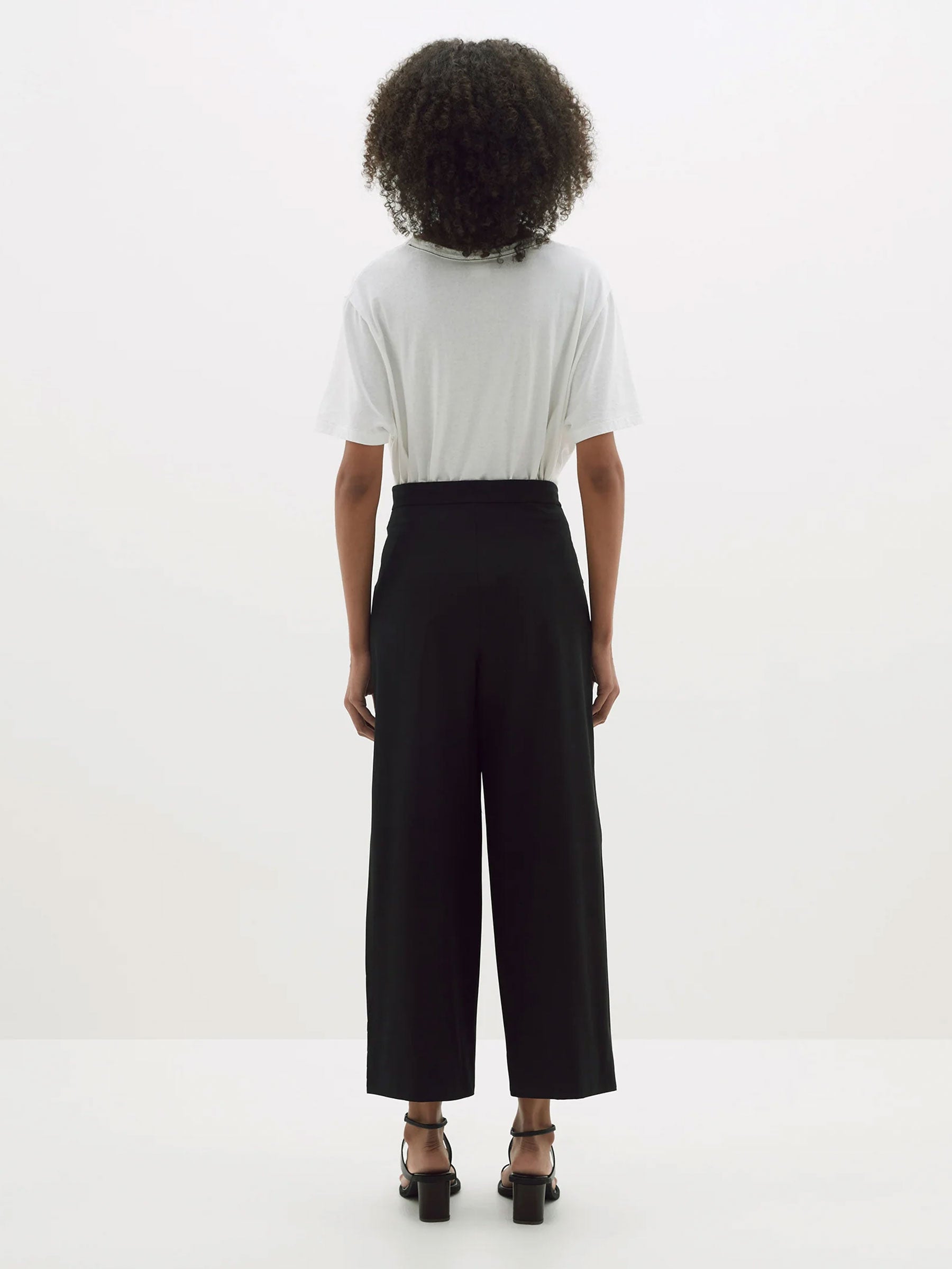 stretch wide leg tailored pant