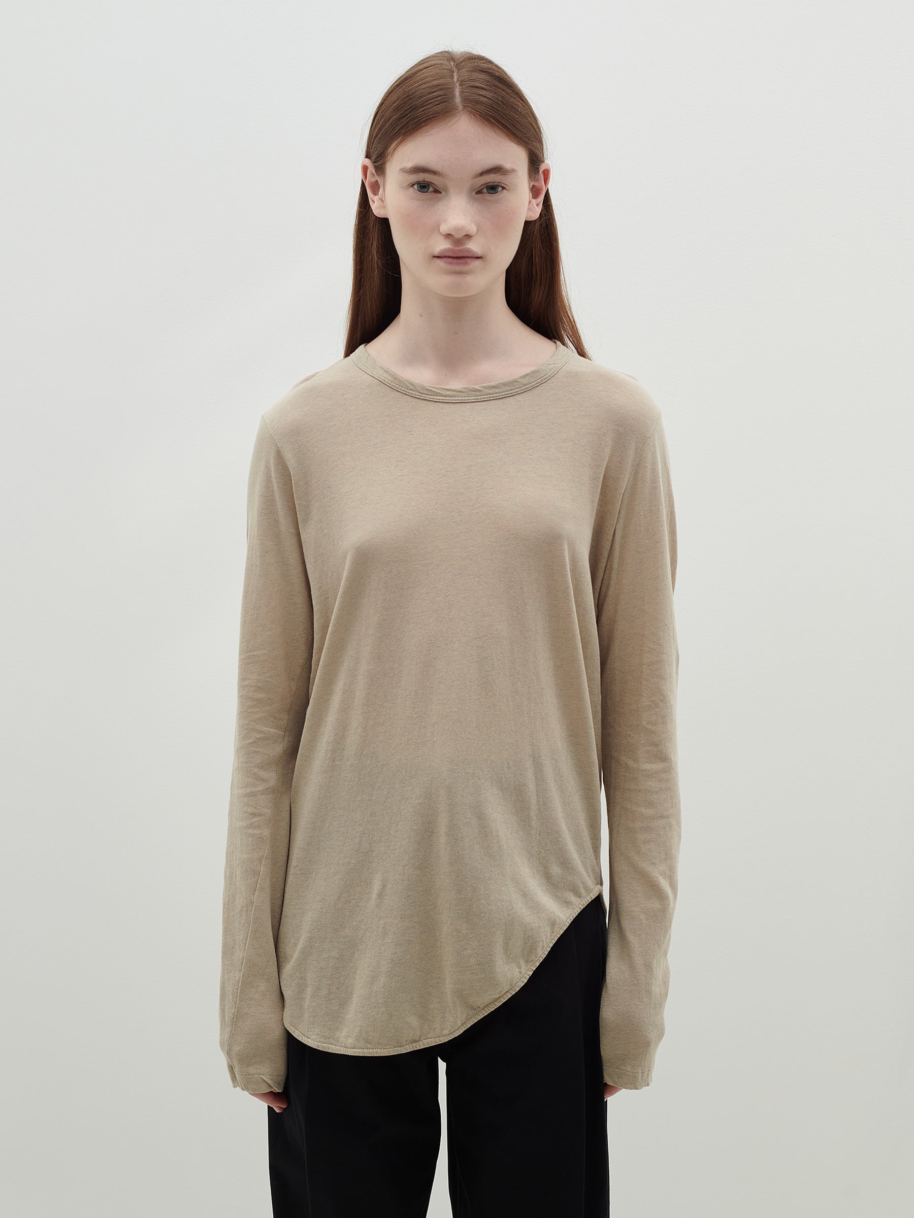 regular scoop hem long sleeve t.shirt