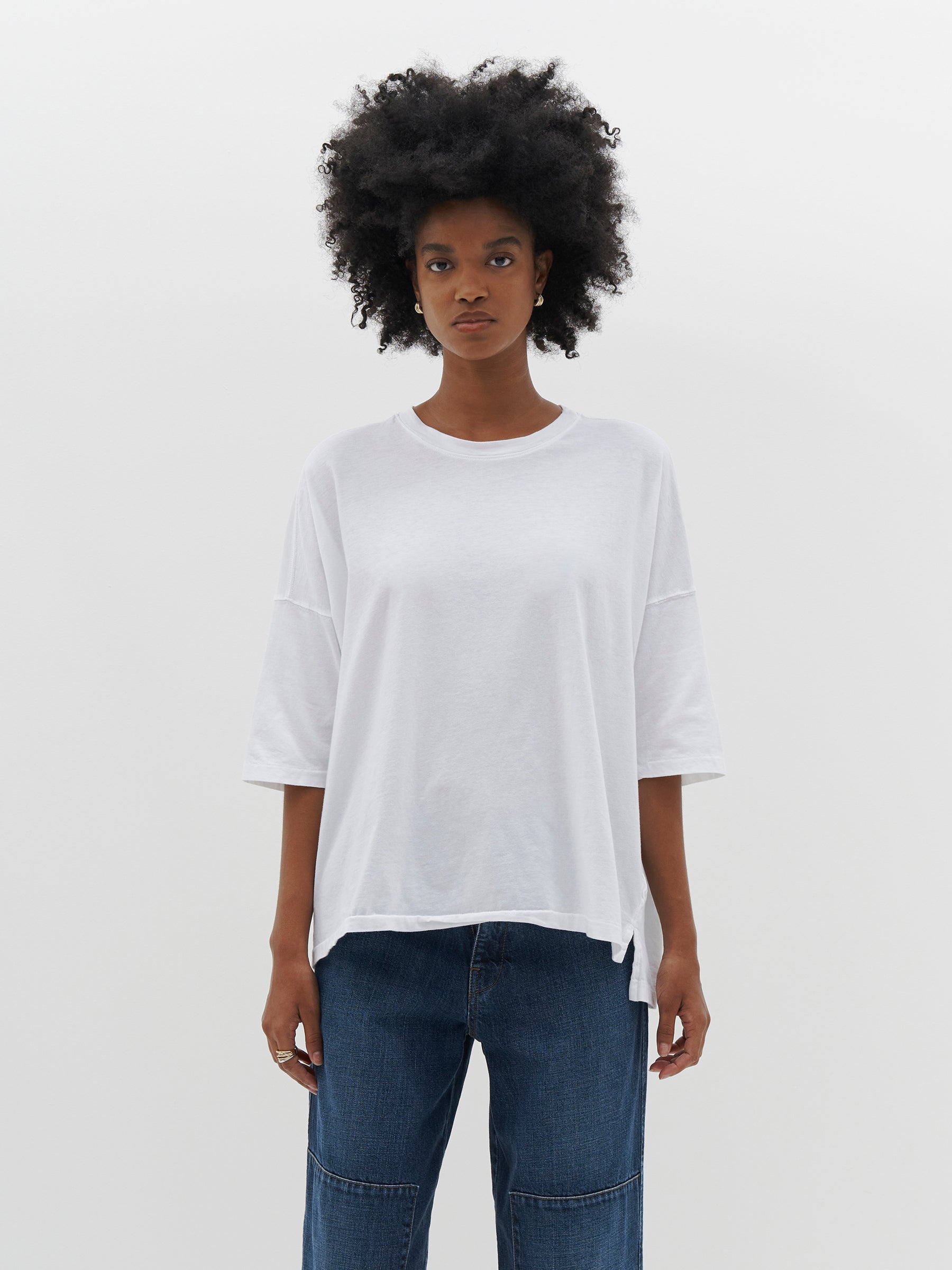 slouch side step short sleeve t.shirt in white